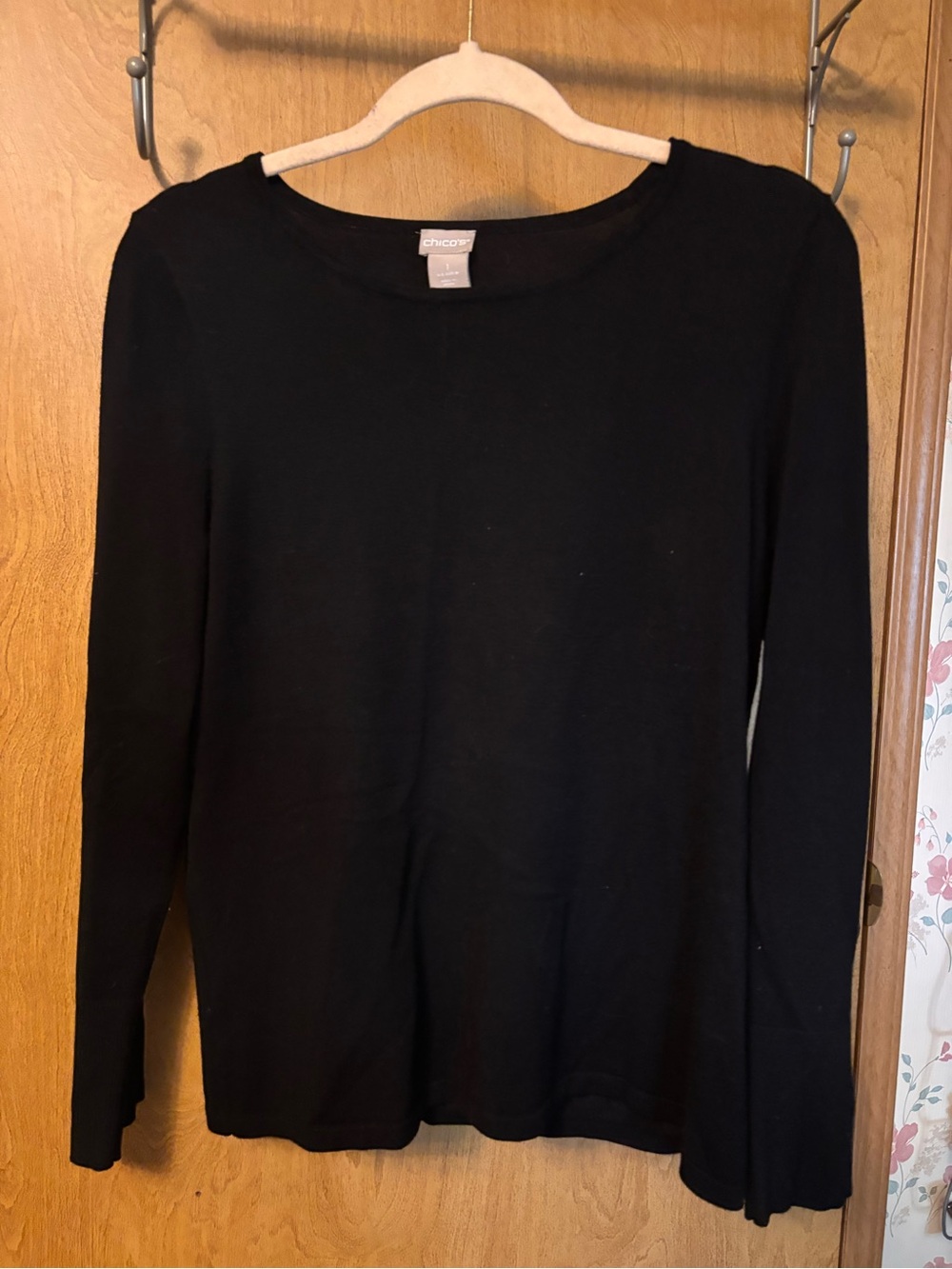 Chico's Black Long-Sleeve Scoop Neck Top